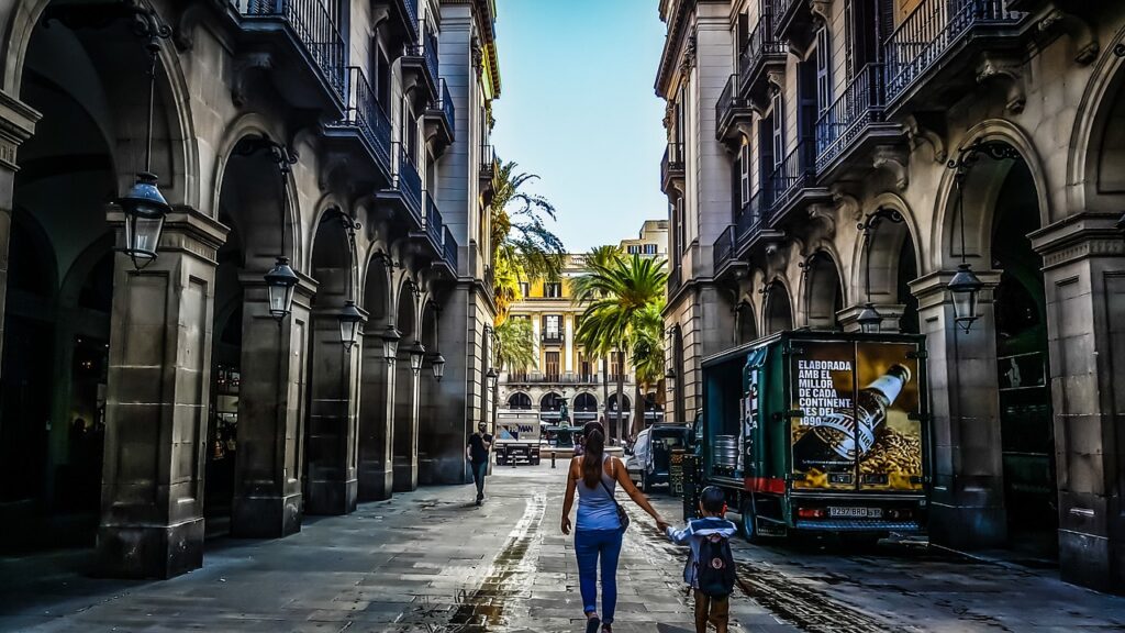 mother, son, mom, kid, parent, parenting, woman, child, love, family, protect, young, together, hands, holding, hold, barcelona, spain, morning, gothic, catalunya, old, city, urban, guide, walk, childhood, barcelona, barcelona, barcelona, barcelona, barcelona